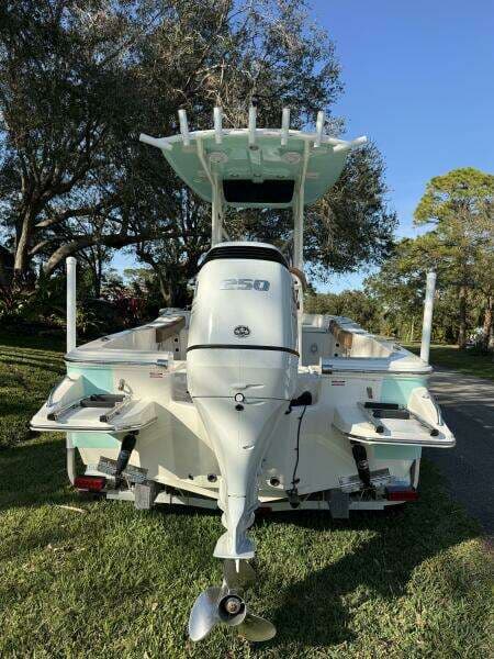 Pioneer 220 Bay Sport