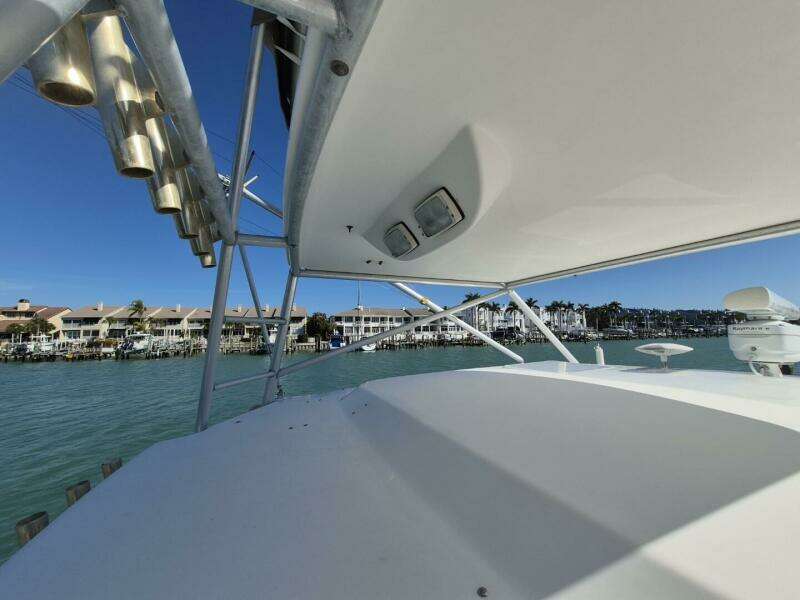 2004 Riviera 4000 Offshore