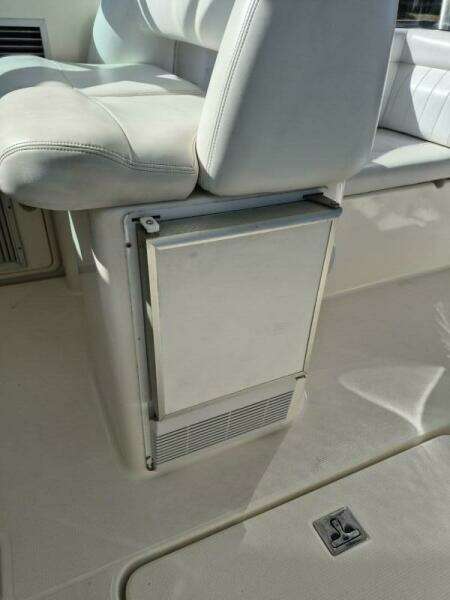 2004 Riviera 4000 Offshore