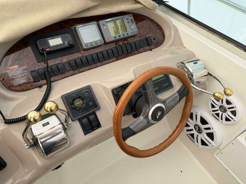 2001 Sea Ray 380 Sundancer