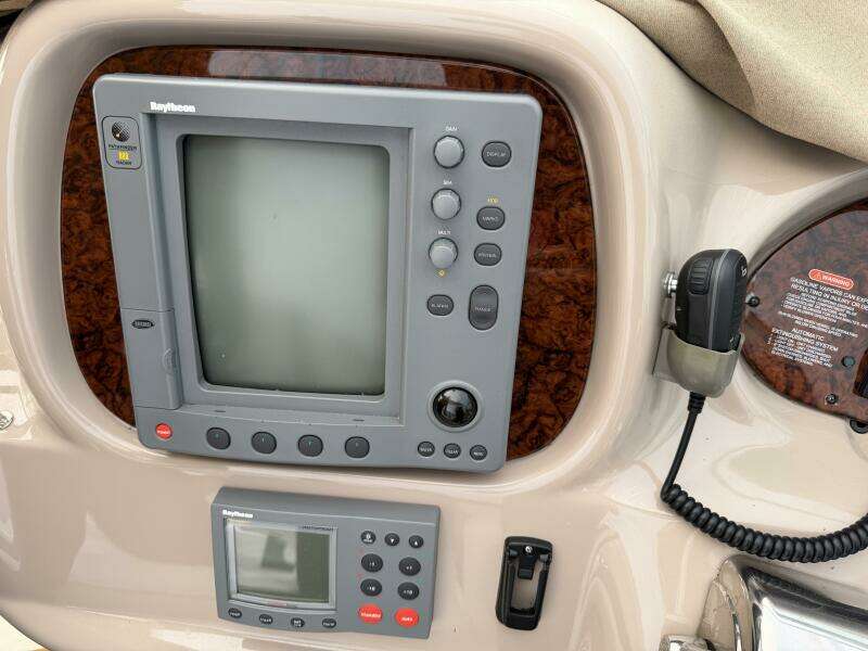 2001 Sea Ray 380 Sundancer