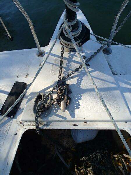 Windlass & Chain
