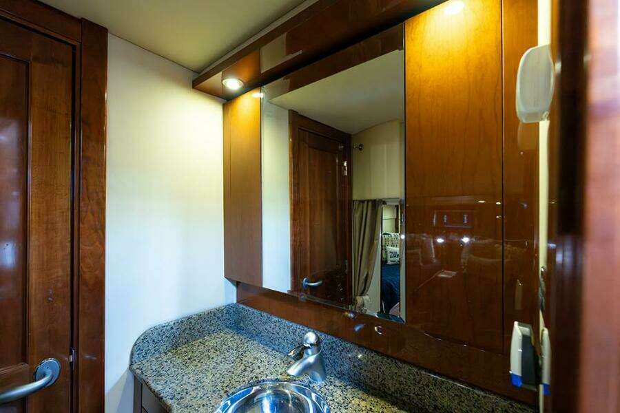 Guest vanity sink/mirror