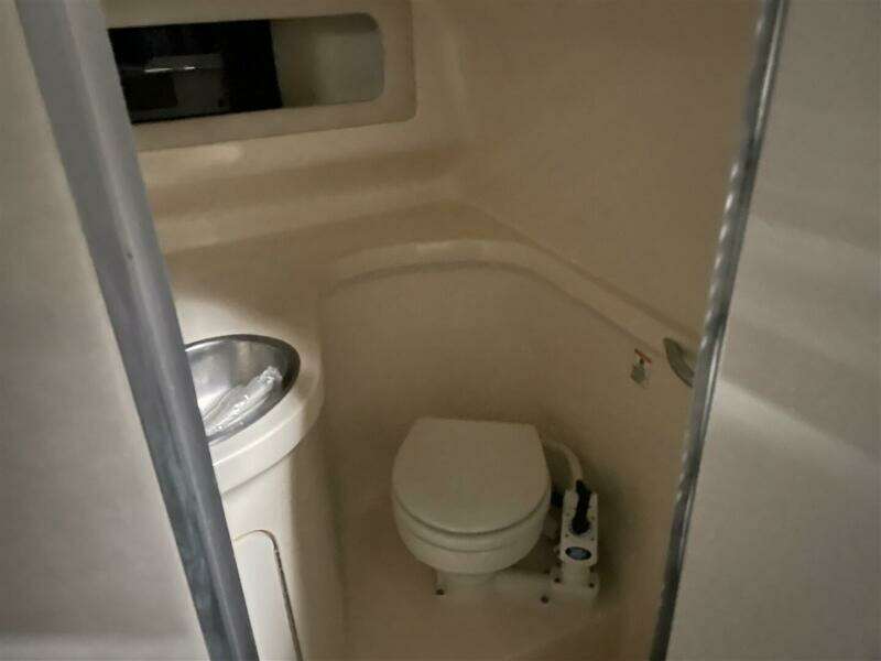 1993 Sea Ray 300 Weekender