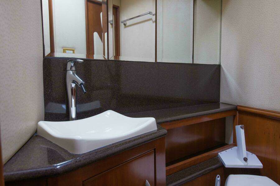 Silverton 52 - Immersed - 