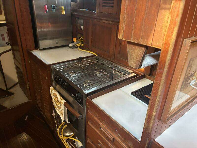 1983 Vagabond 42 Ketch