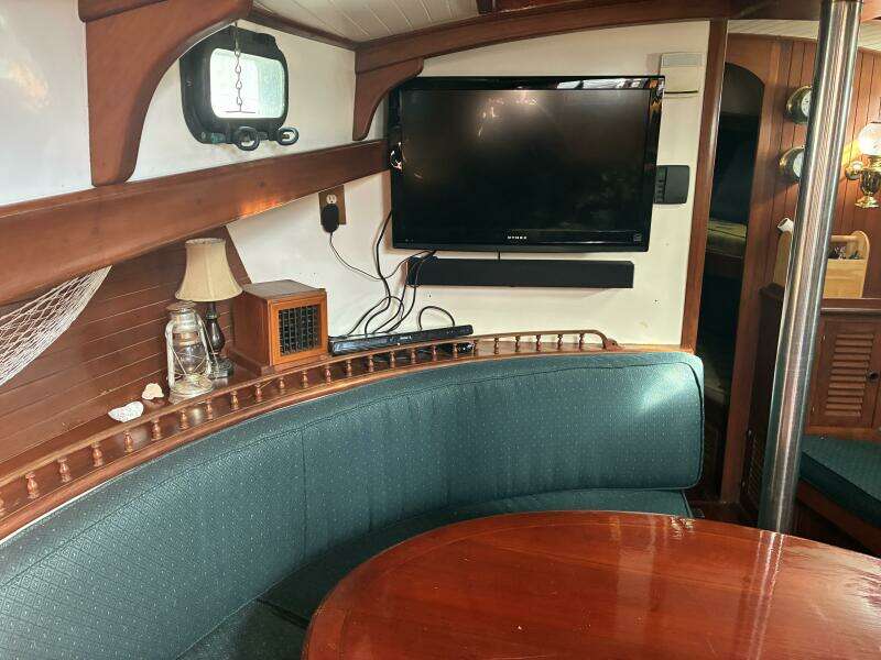 1983 Vagabond 42 Ketch