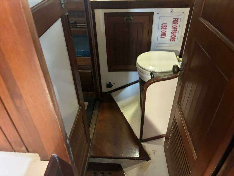 1983 Vagabond 42 Ketch