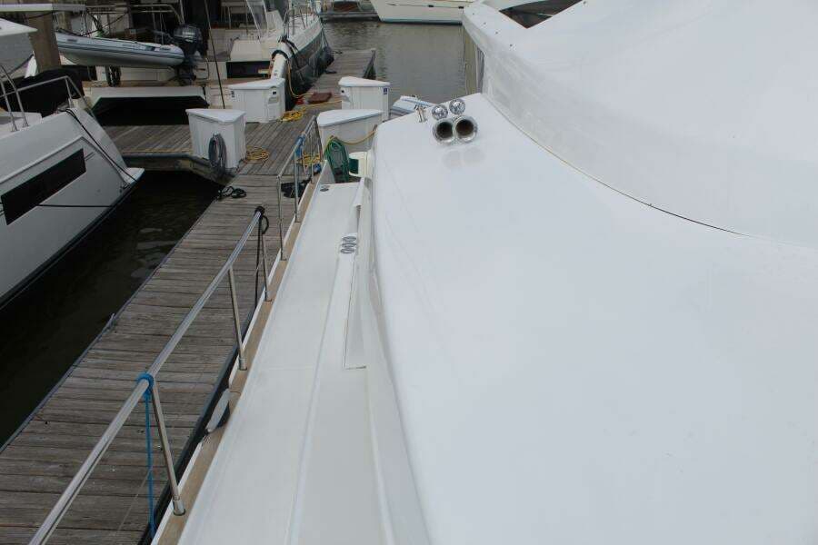 2004 Lagoon 43 Power Cat