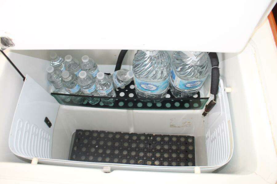 2004 Lagoon 43 Power Cat