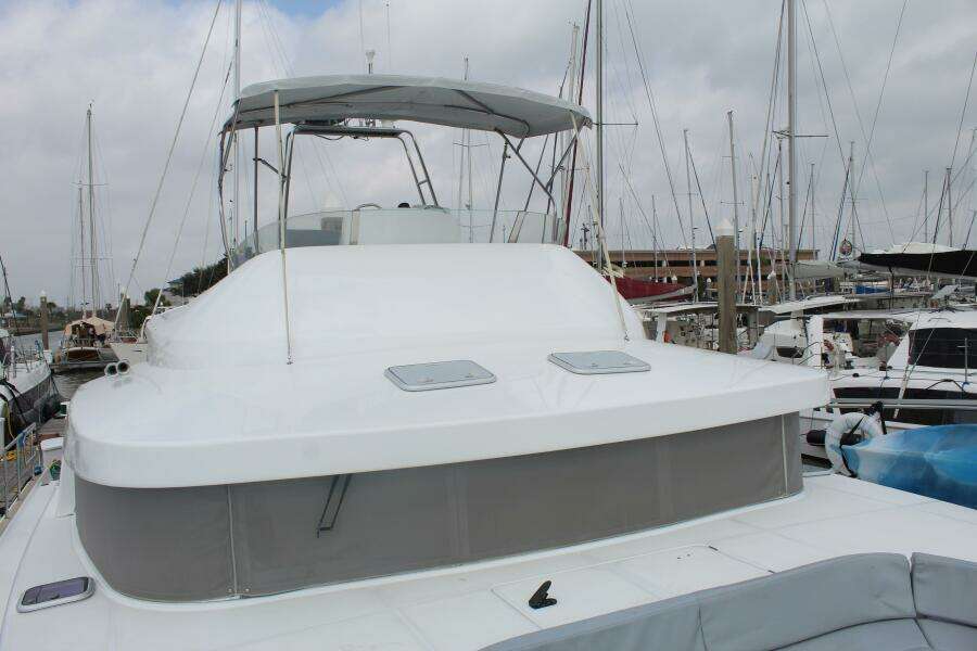 2004 Lagoon 43 Power Cat