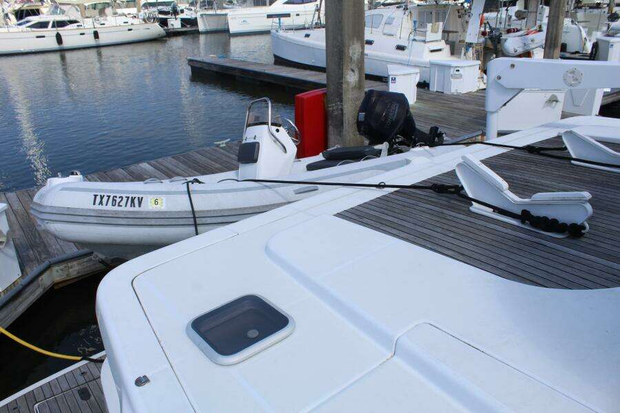 2004 Lagoon 43 Power Cat