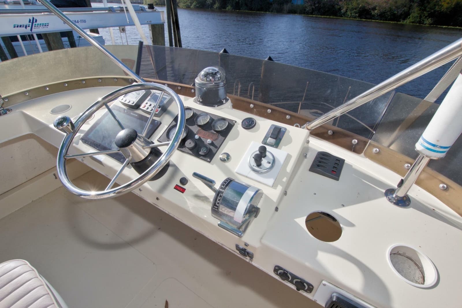 2004 Camano 31 Troll