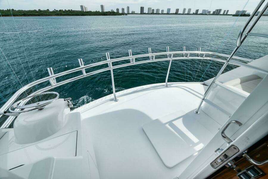 Viking 72 Skybridge - Chelsea -Aft Deck