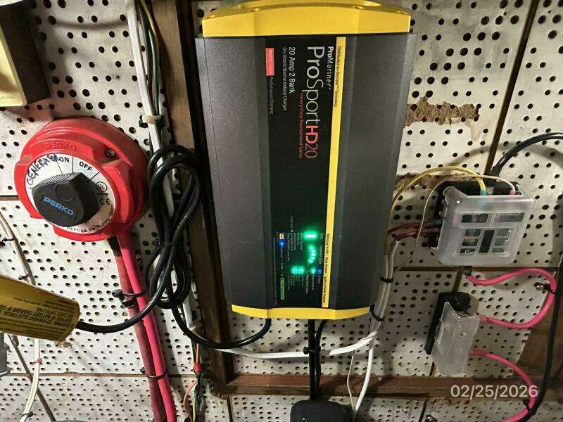42' Jefferson battery charger1