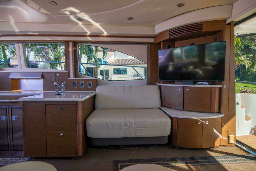 Sea Ray 52 - Exodus - Salon