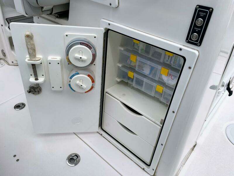 2019 Sea Fox 328 Commander