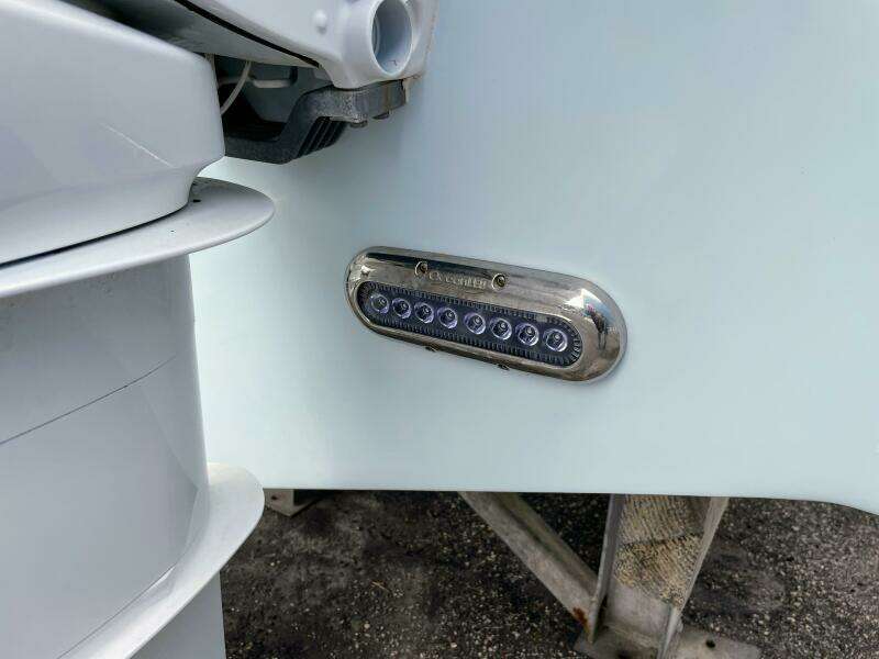 2019 Sea Fox 328 Commander