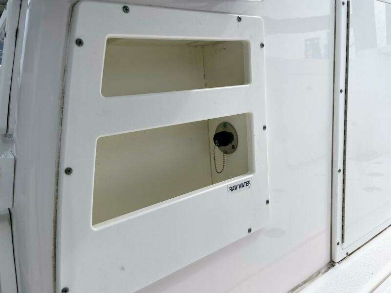 2019 Sea Fox 328 Commander