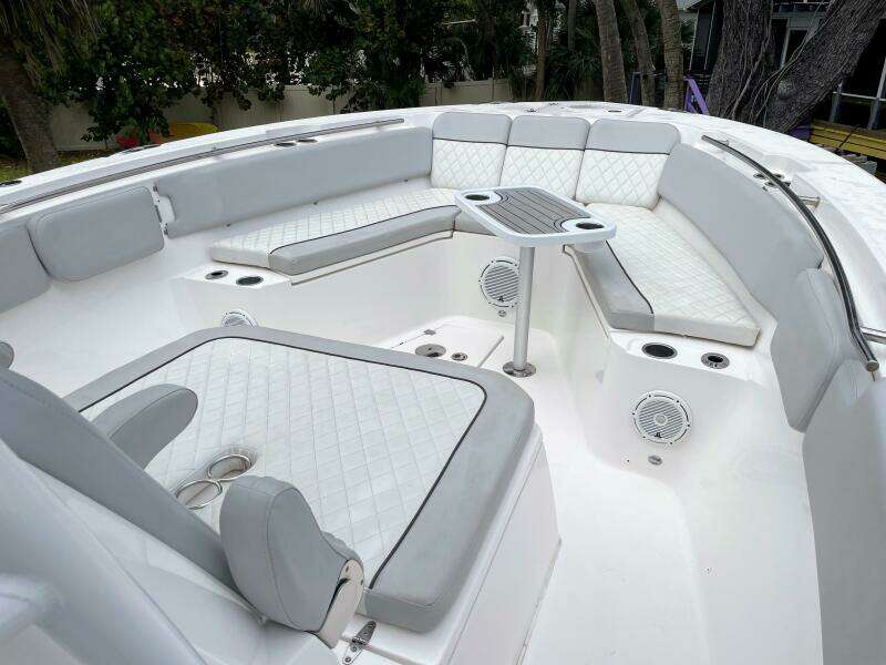 2019 Sea Fox 328 Commander