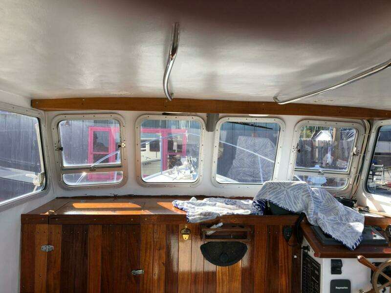 2000 Harvey Boat Works Seaworthy 28