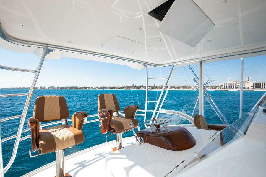 Viking 48 - Dorothy Marie - Flybridge Helm Seats