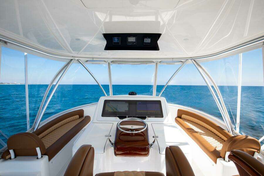 Viking 48 - Dorothy Marie - Flybridge Helm