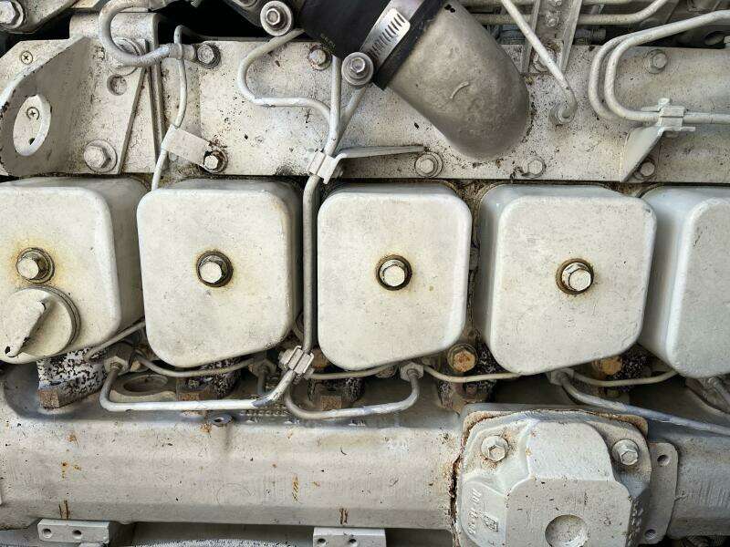 1996 Bayliner 3788 Command Bridge