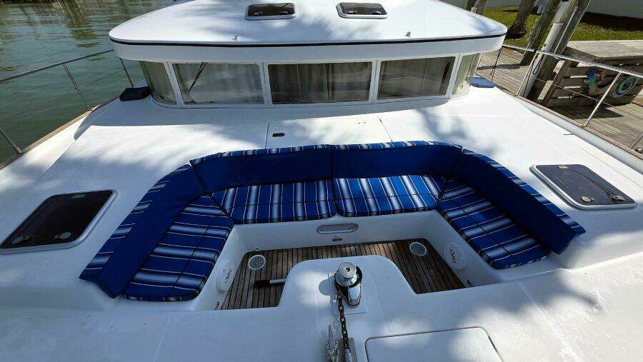 Foredeck Seating