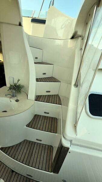 Flybridge Companionway