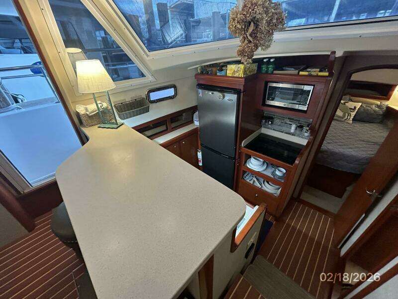 43' Mainship galley1