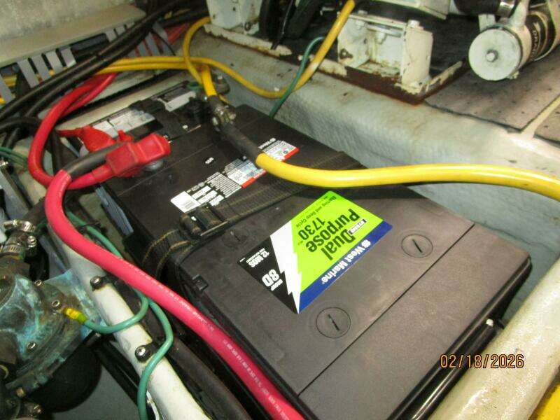 43' Mainship port main engine start battery