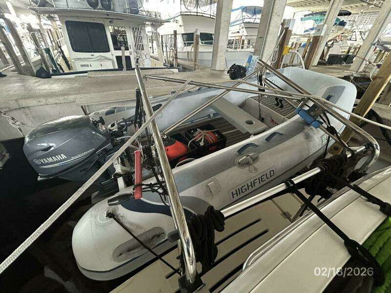 43' Mainship tender3