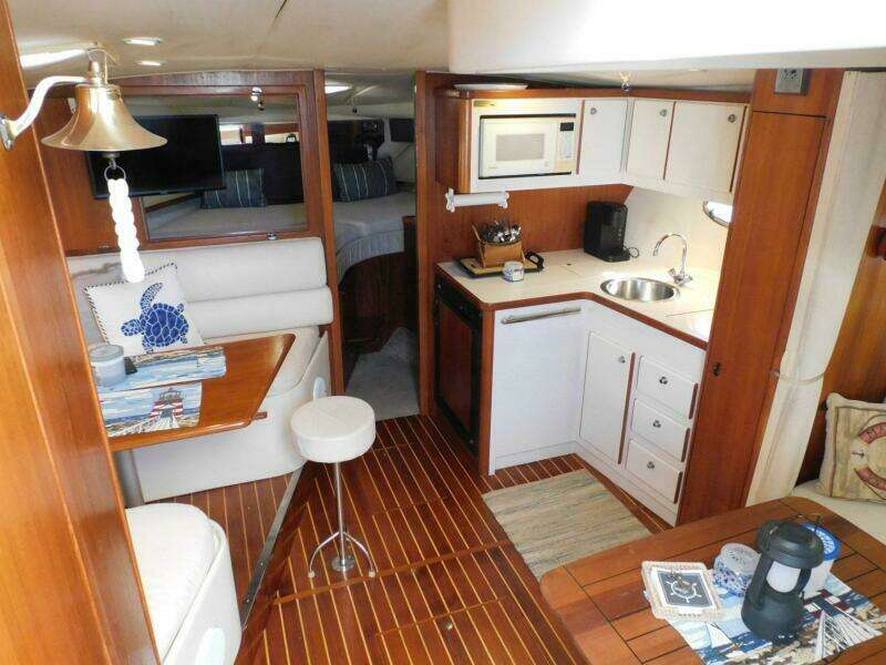 1995 Tiara Yachts 3500 Express