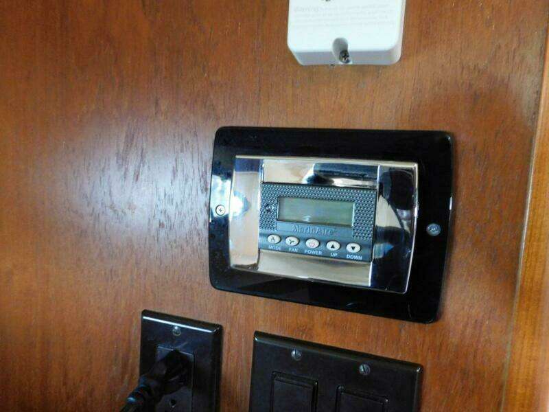 1995 Tiara Yachts 3500 Express