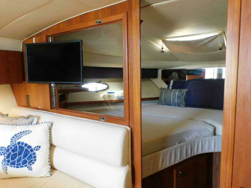 1995 Tiara Yachts 3500 Express