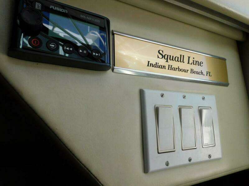 1995 Tiara Yachts 3500 Express