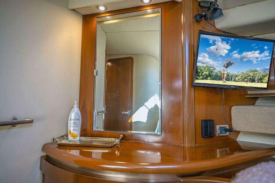 2005 Sea Ray 500 Sundancer