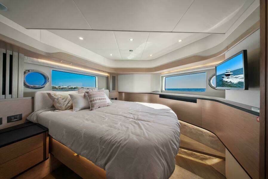 2025 Absolute Navetta 53 - Stateroom