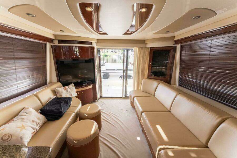 2008 Sea Ray 58 Sedan Bridge