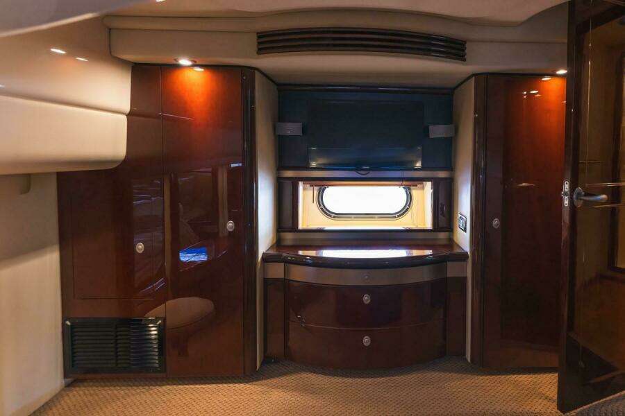 2008 Sea Ray 58 Sedan Bridge