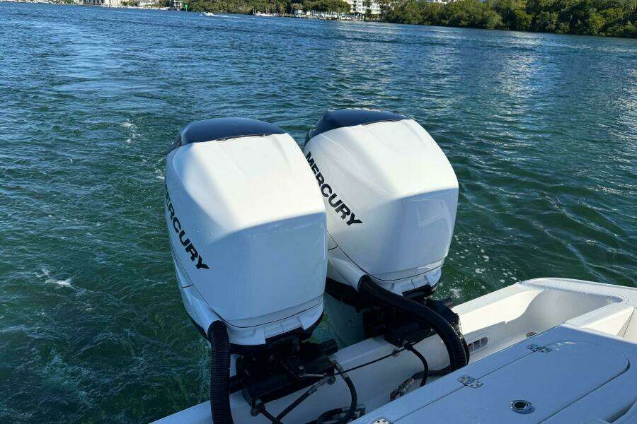 2020 Midnight Express 34 Open