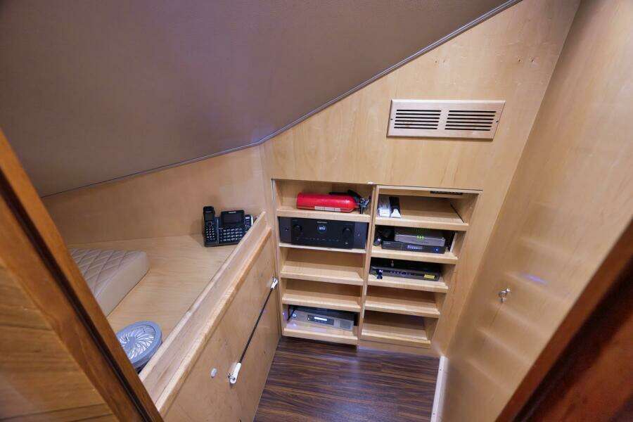 2011 Viking 76 Enclosed Bridge- TEUSEAS- Storage