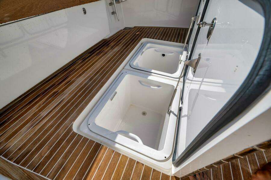 2011 Viking 76 Enclosed Bridge- TEUSEAS- Cockpit