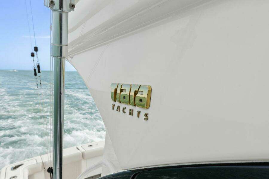 2013 Tiara Yachts 3900 Convertible