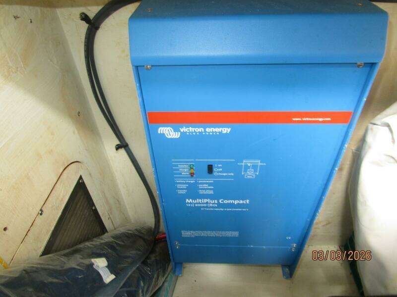 35' Beneteau inverter/charger