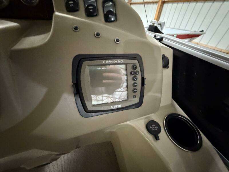 2011 Bennington 2554 GCW