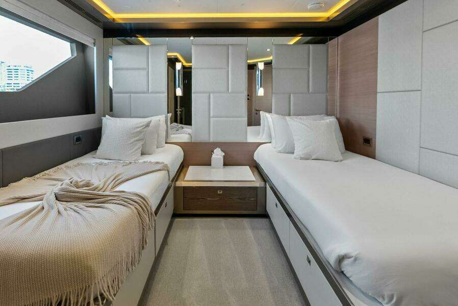 2024 Ocean Alexander 35 Revolution