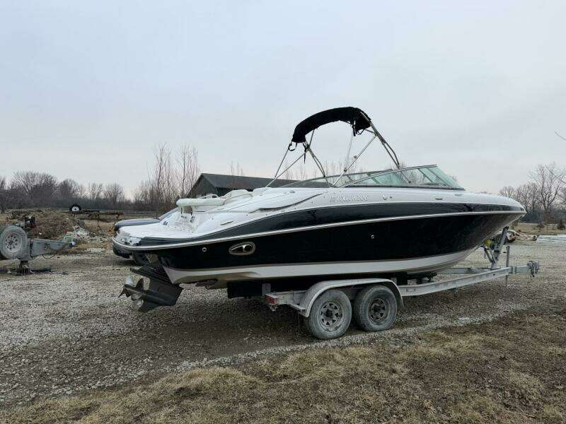 2005 Four Winns 250 Horizon
