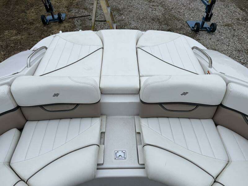 2005 Four Winns 250 Horizon